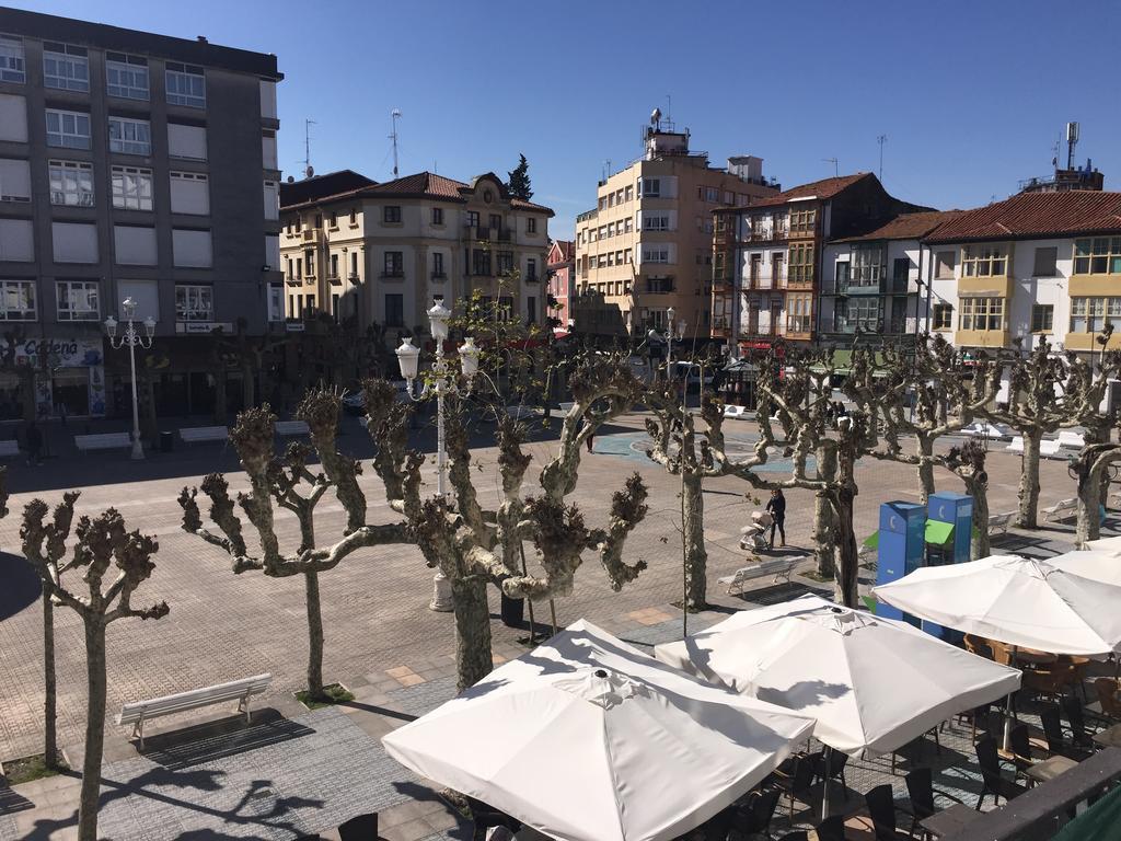 Albergue De Peregrinos La Bilbaina Santoña Exteriör bild