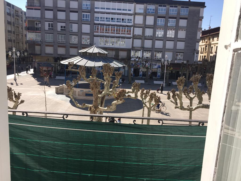 Albergue De Peregrinos La Bilbaina Santoña Exteriör bild