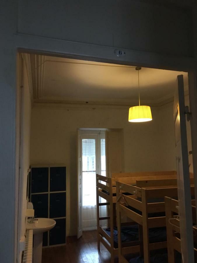 Albergue De Peregrinos La Bilbaina Santoña Exteriör bild